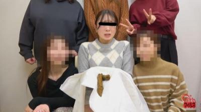 とにかく大勢に見られてる自然排便!Ⅲ ～UNKO出しまSHOW!!～